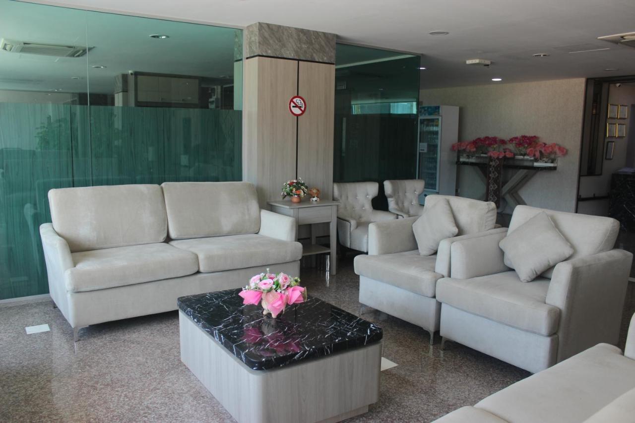 M Village Hostel Sadao Екстер'єр фото