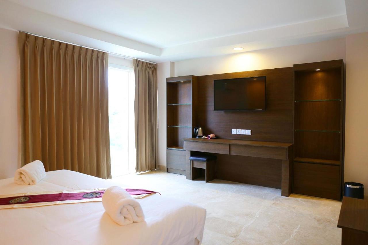 M Village Hostel Sadao Екстер'єр фото