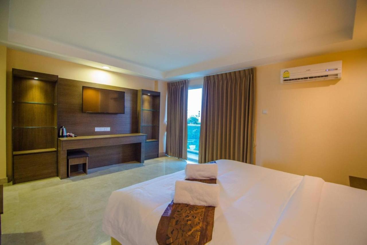 M Village Hostel Sadao Екстер'єр фото