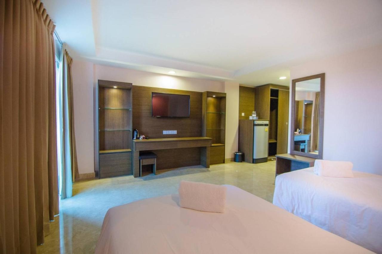M Village Hostel Sadao Екстер'єр фото